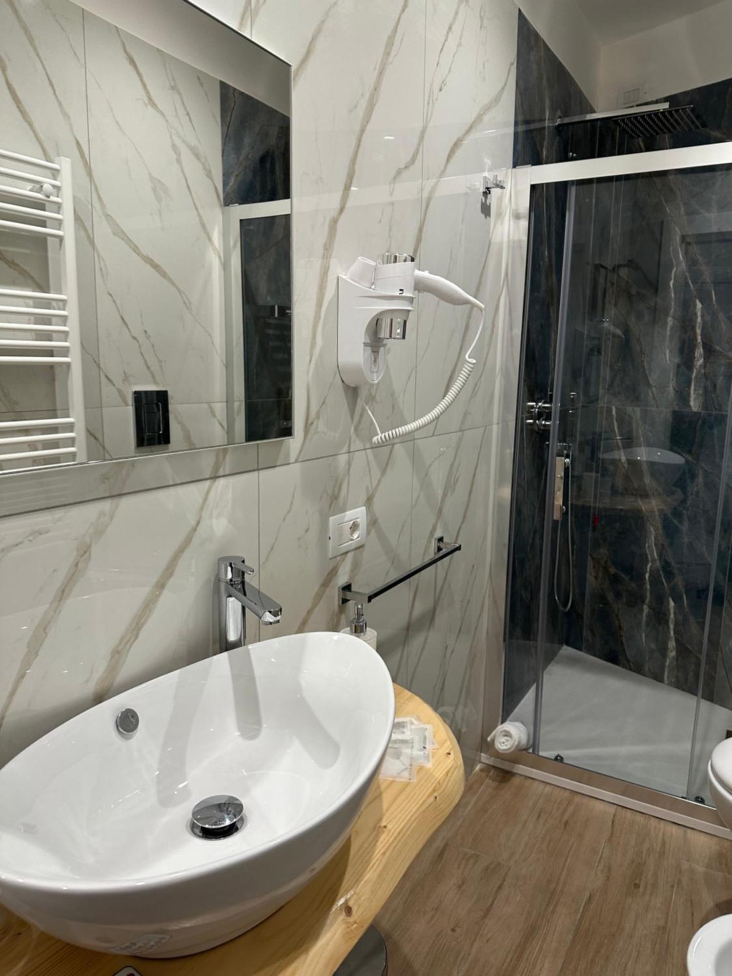 Dante Relais 2* Naples