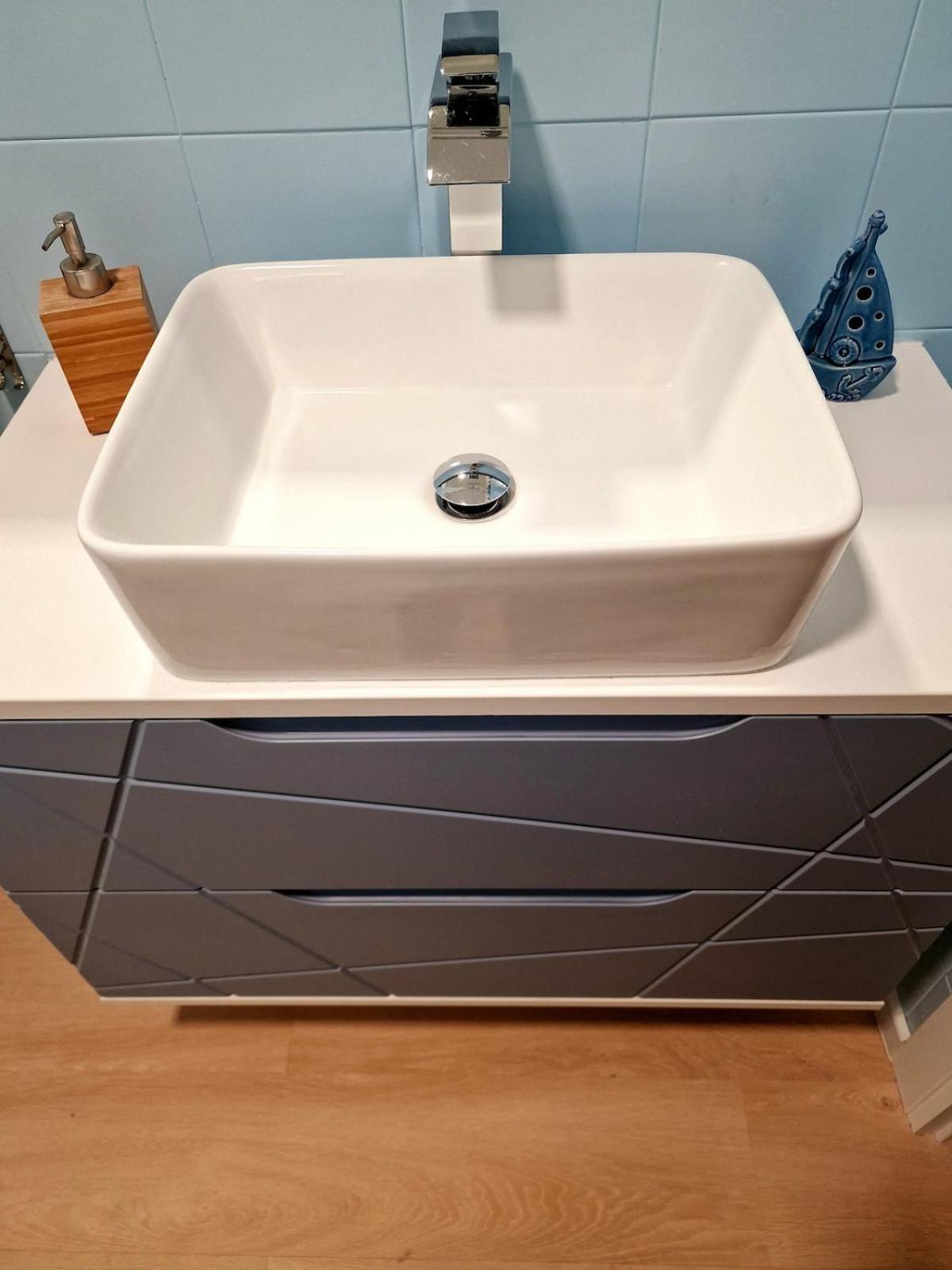 - Close To Metro & Connections Apartment *