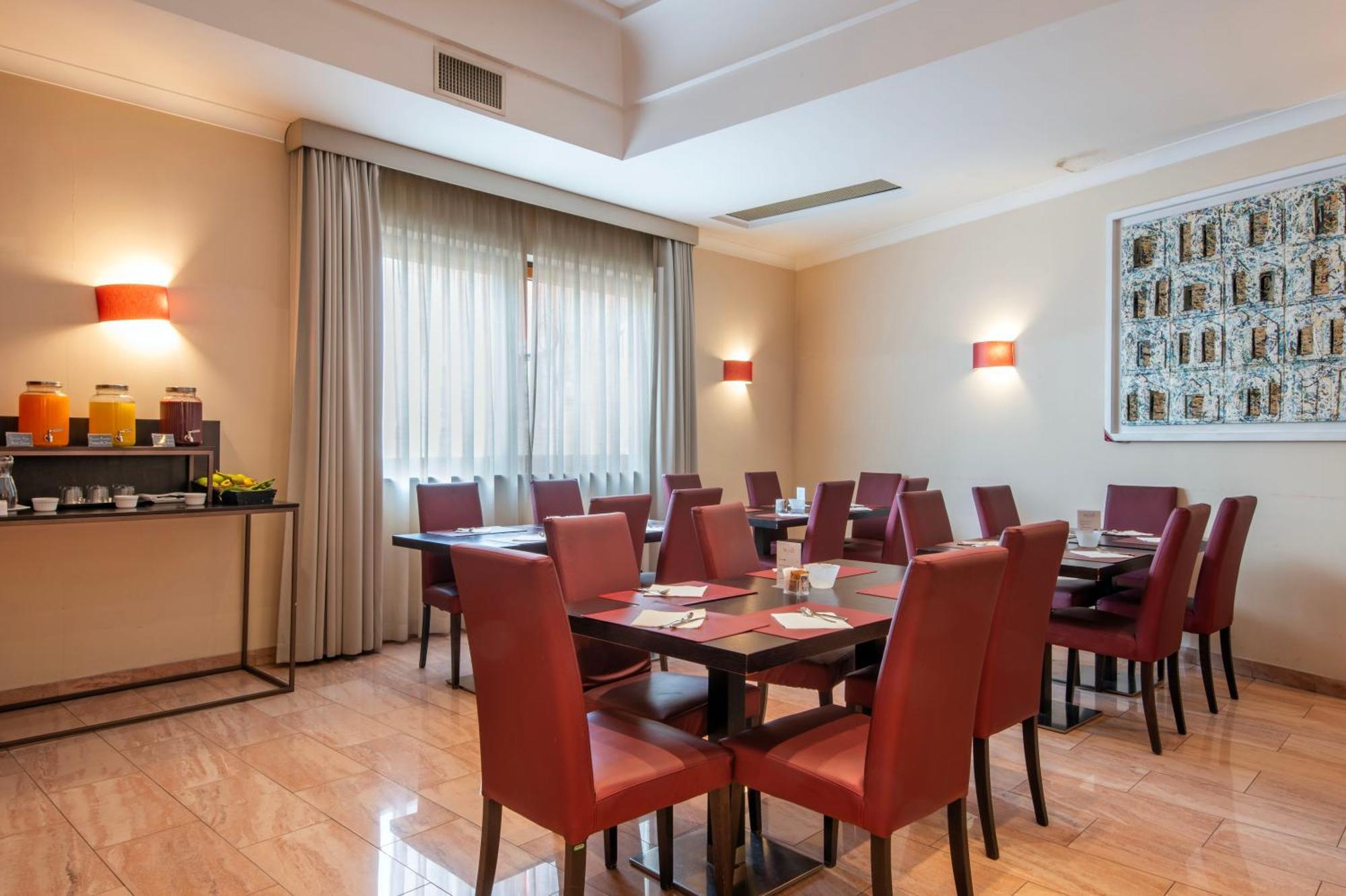 Hotel Nuvo 4*