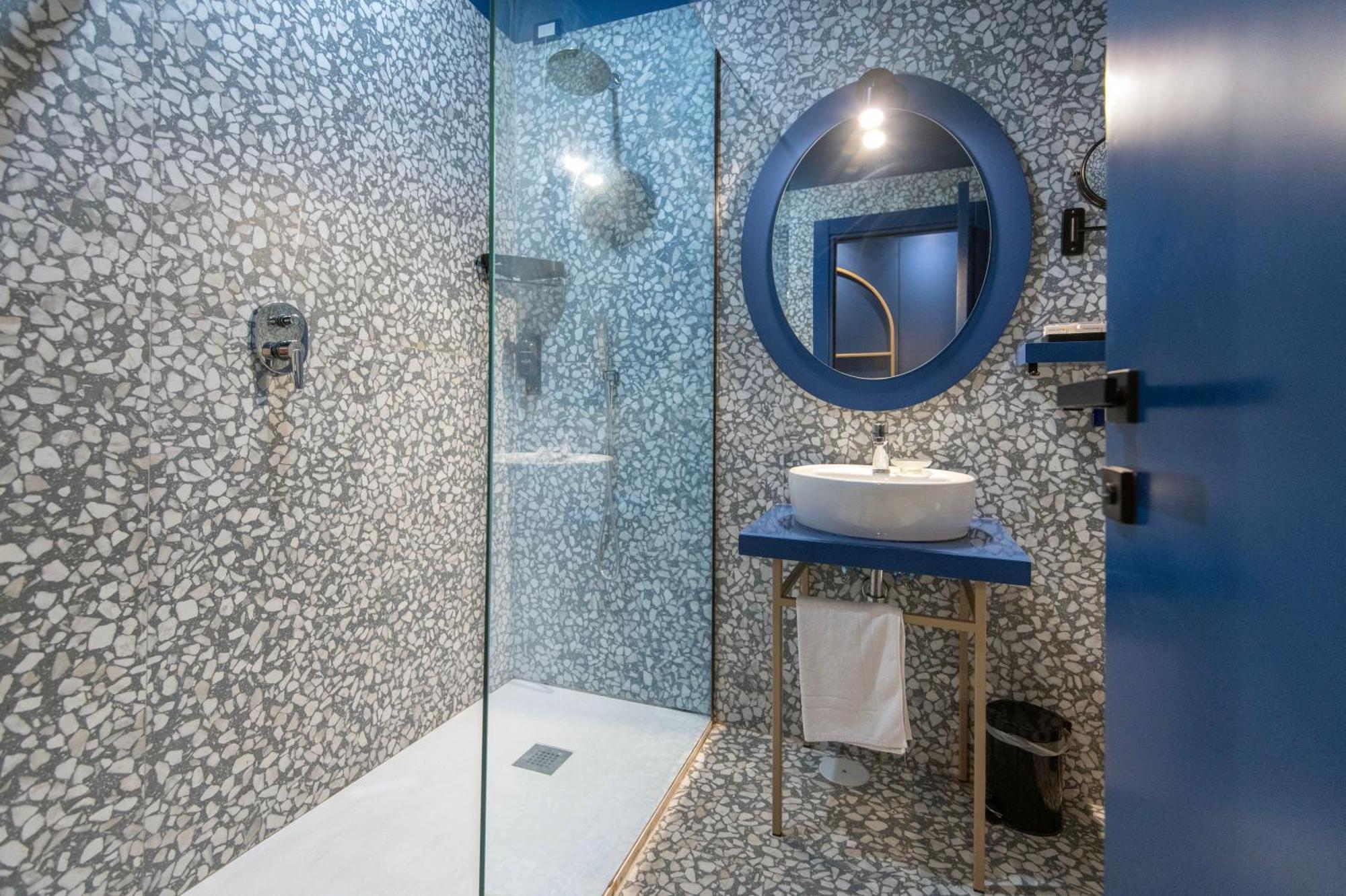 Nuvo Hotel Naples
