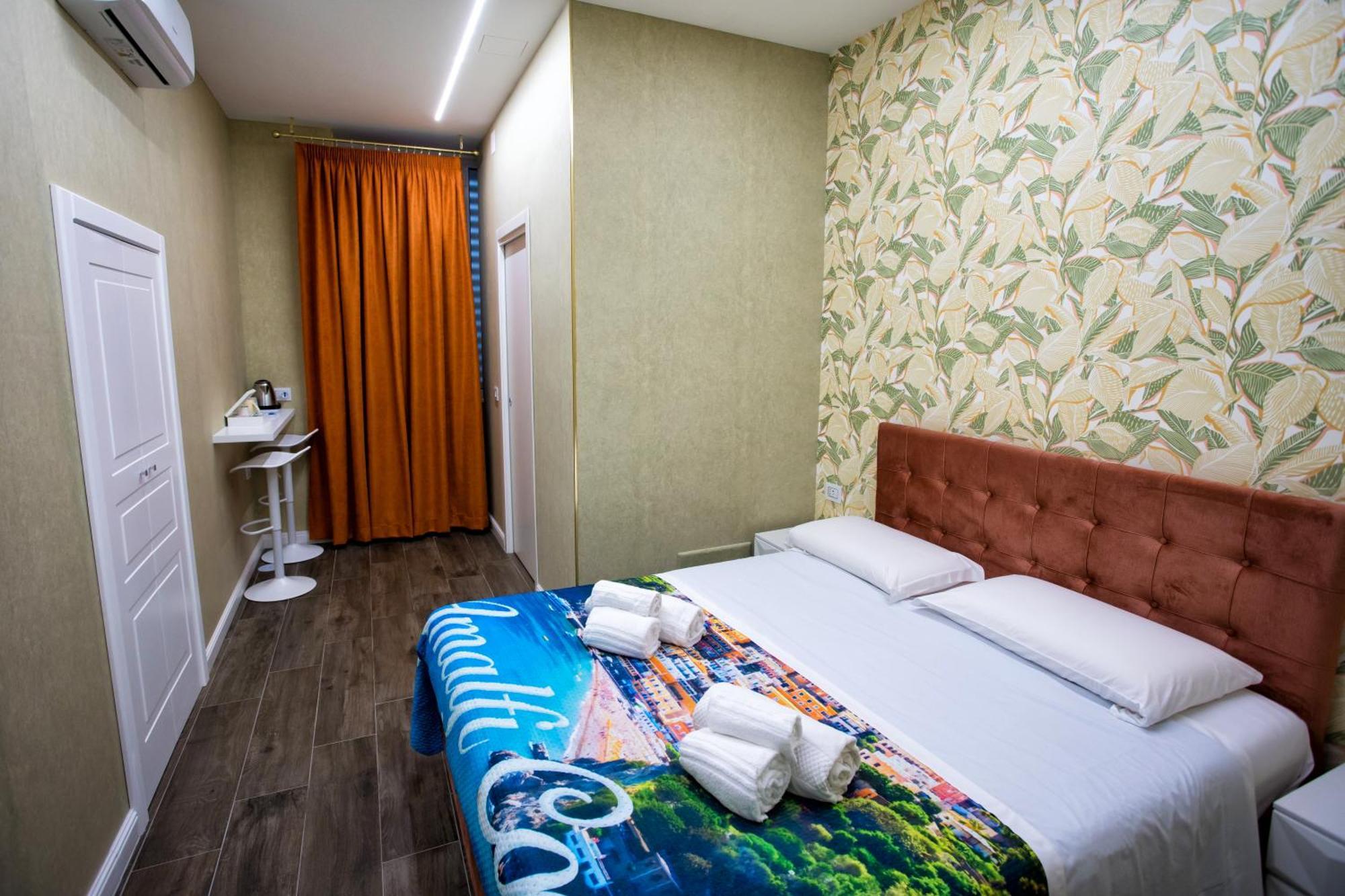 Pisadog Luxury Beb Bed & Breakfast Naples