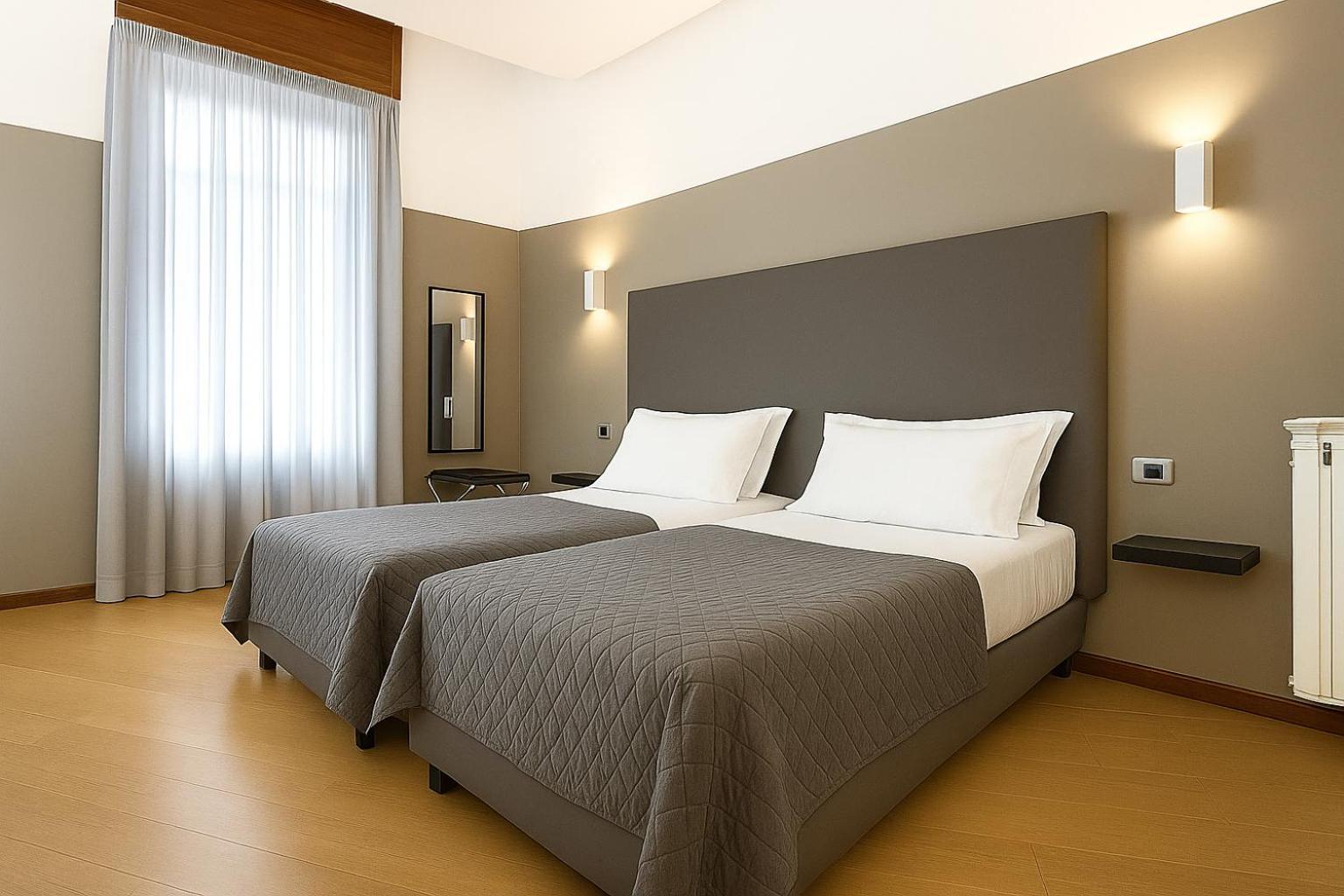 Piazza Carita 4*