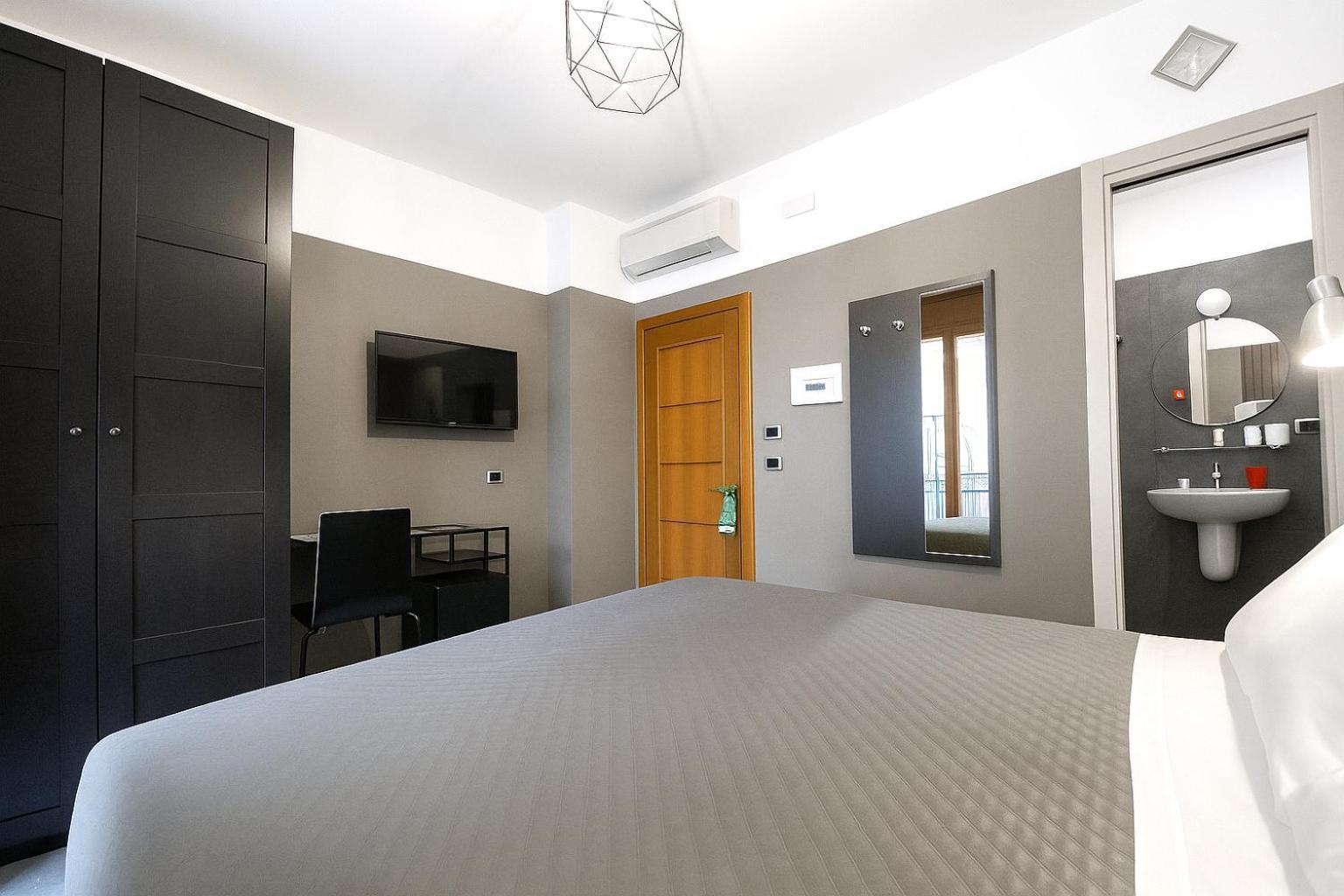 Piazza Carita Guest house Naples