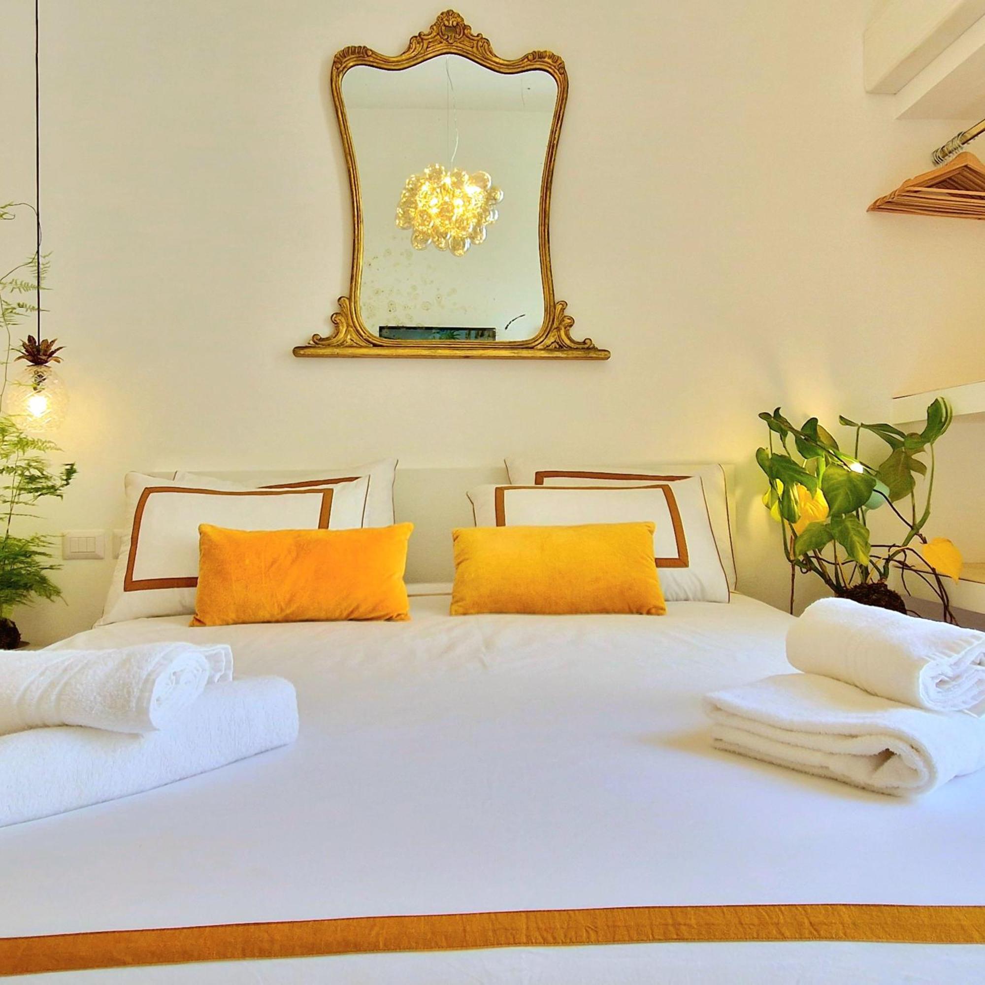 Tree - Lungomare Guest house 2*