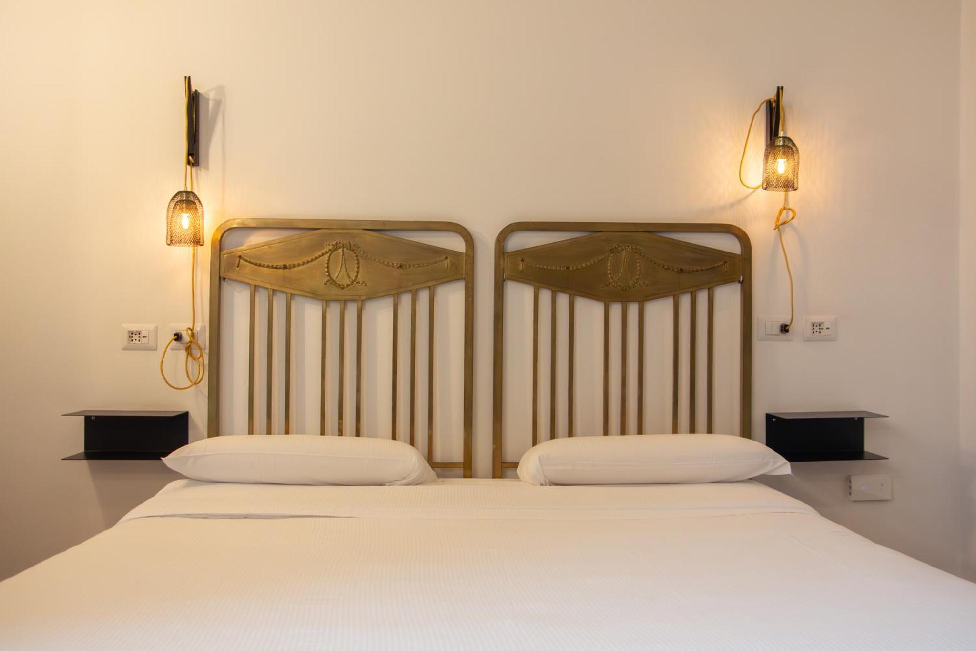 Guest house Tutt 'e Sant Luxury 2*