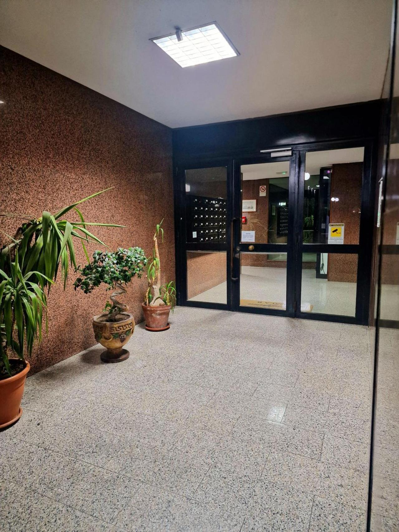 - Close To Metro & Connections