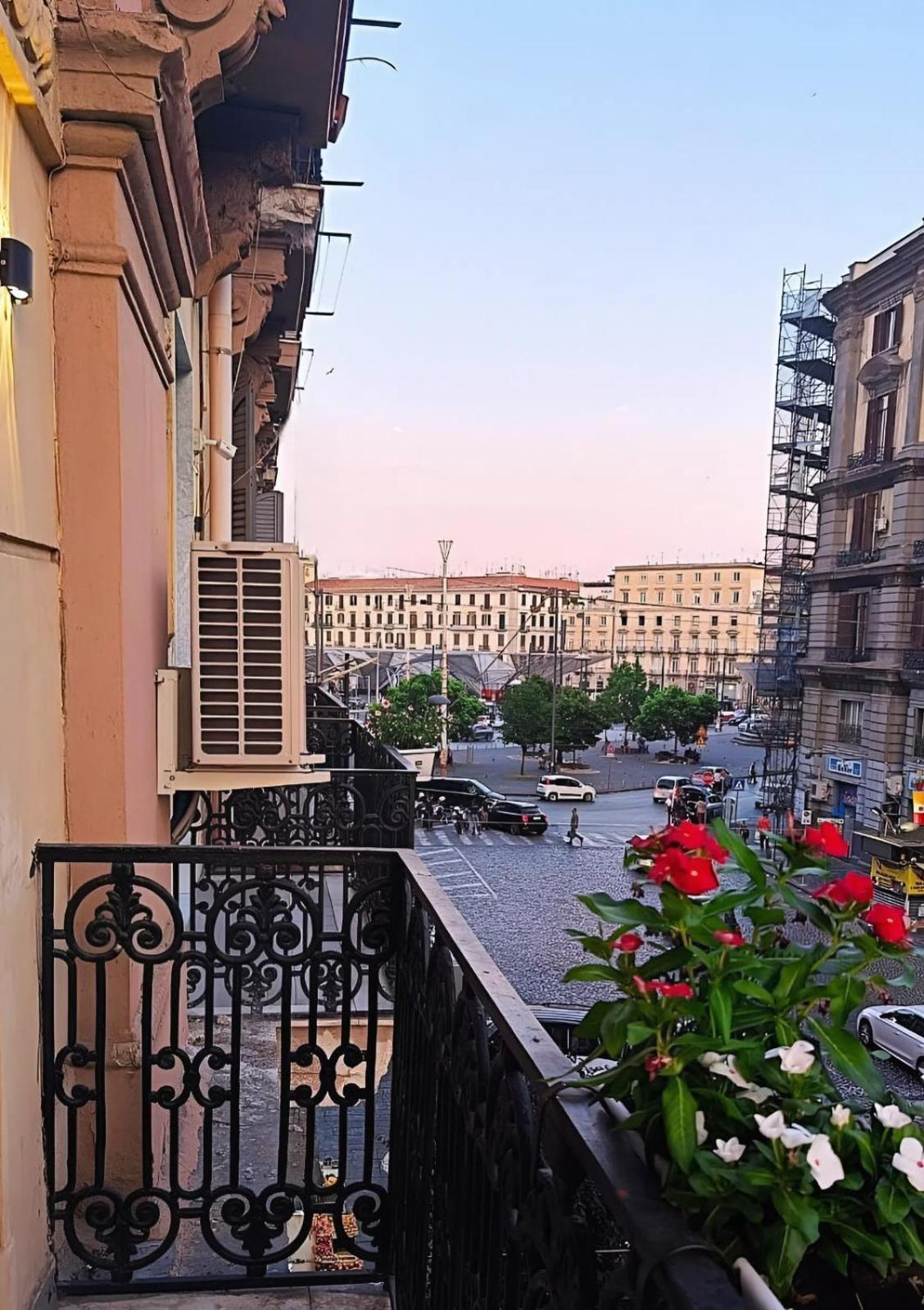 Auroom Naples