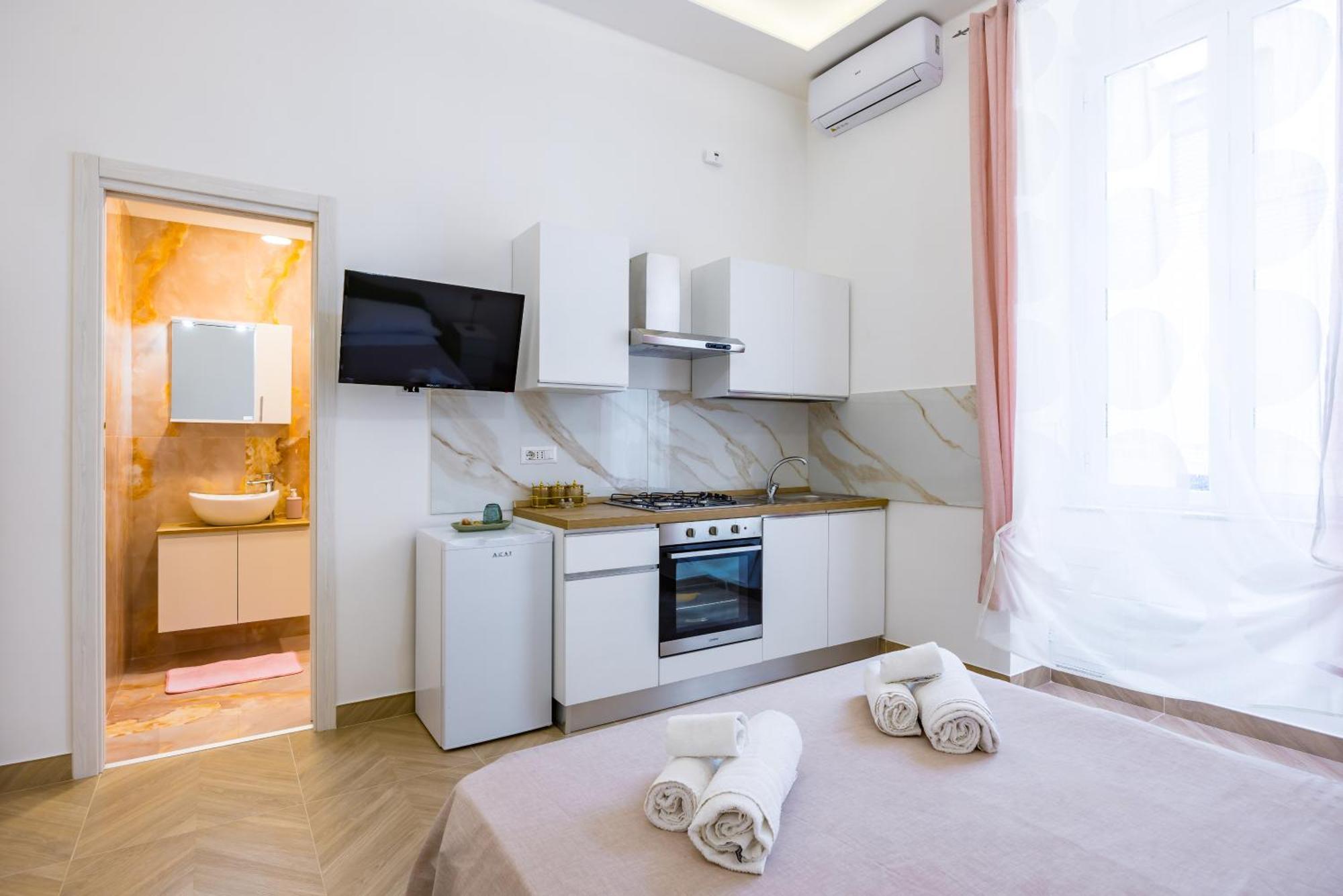 Bed & Breakfast Essentia Naples