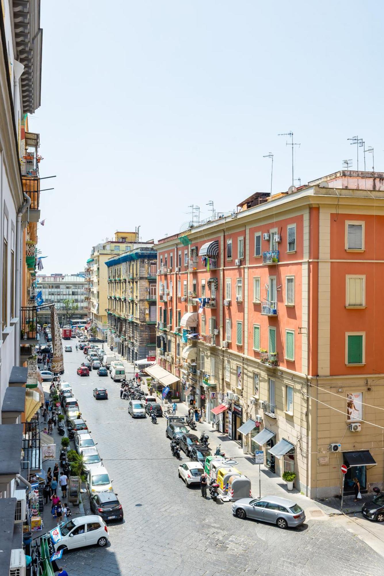 Bed & Breakfast Essentia Naples