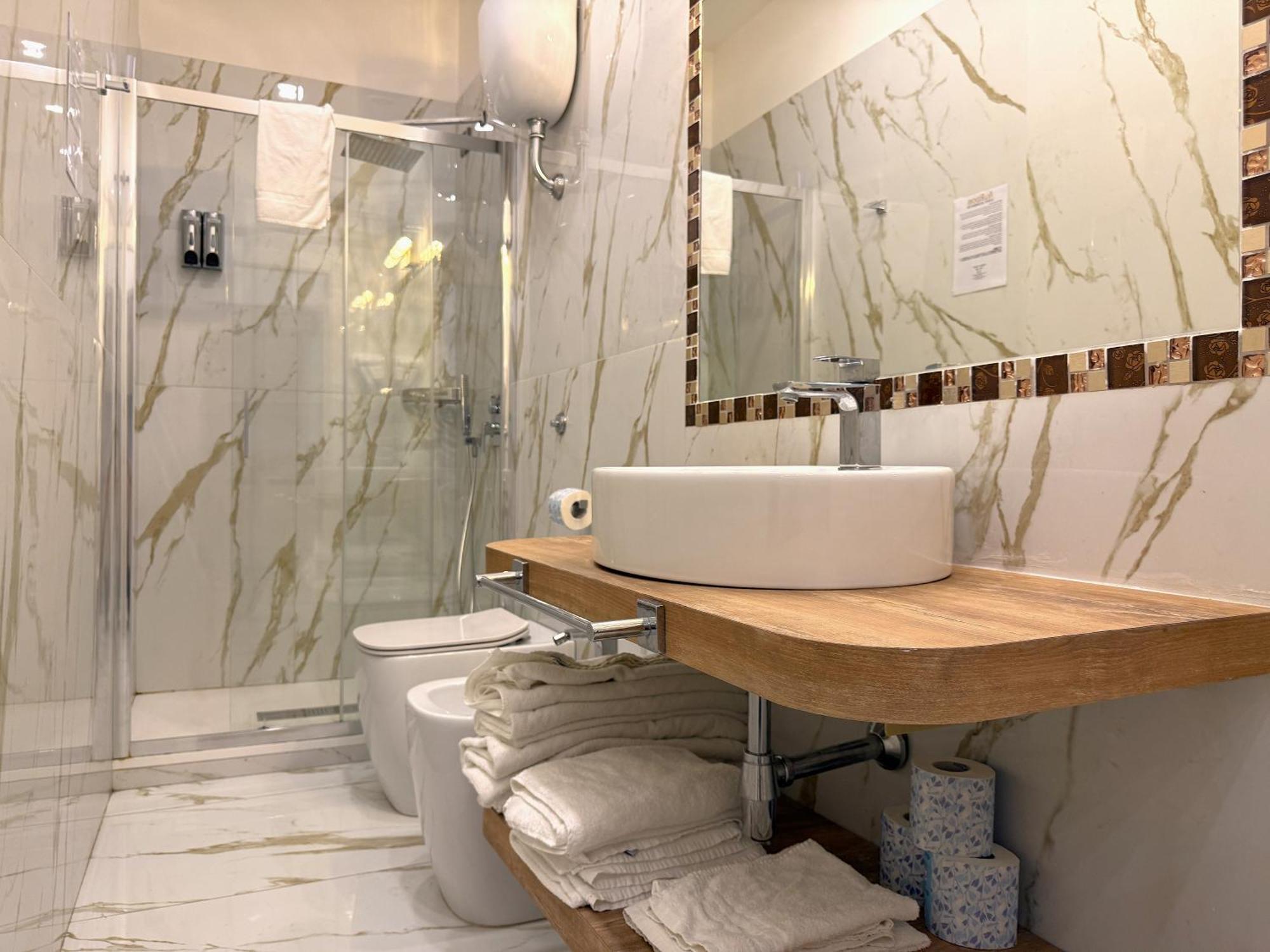 Auroom Hotel