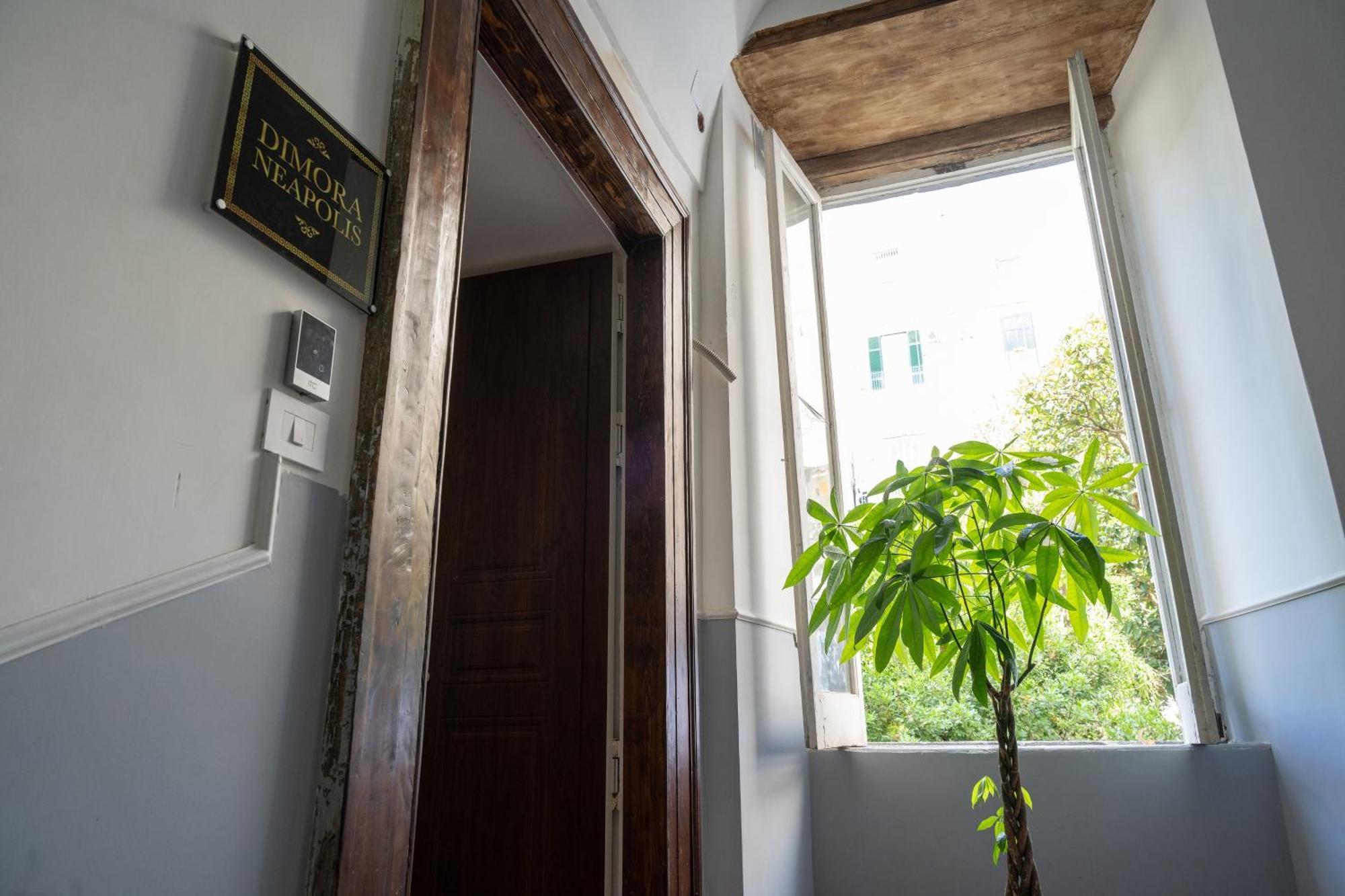 Dimora Neapolis Guest house Naples