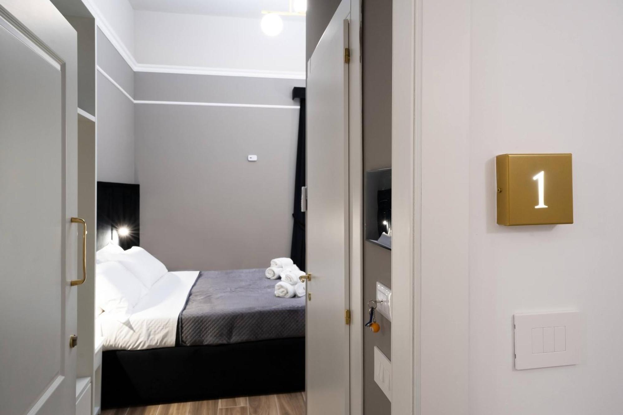 Dimora Neapolis Guest house Naples