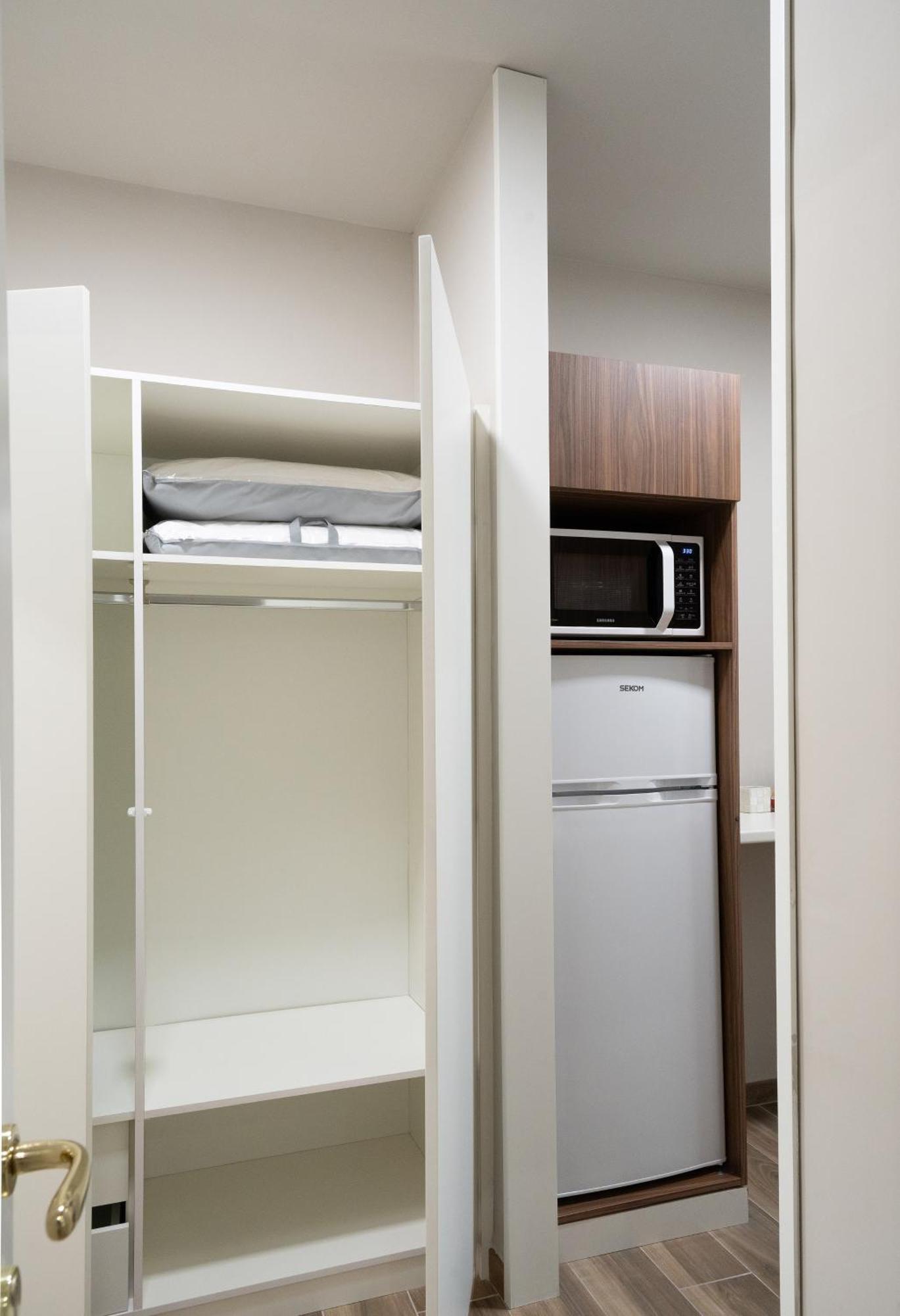 Dimora Neapolis Guest house Naples