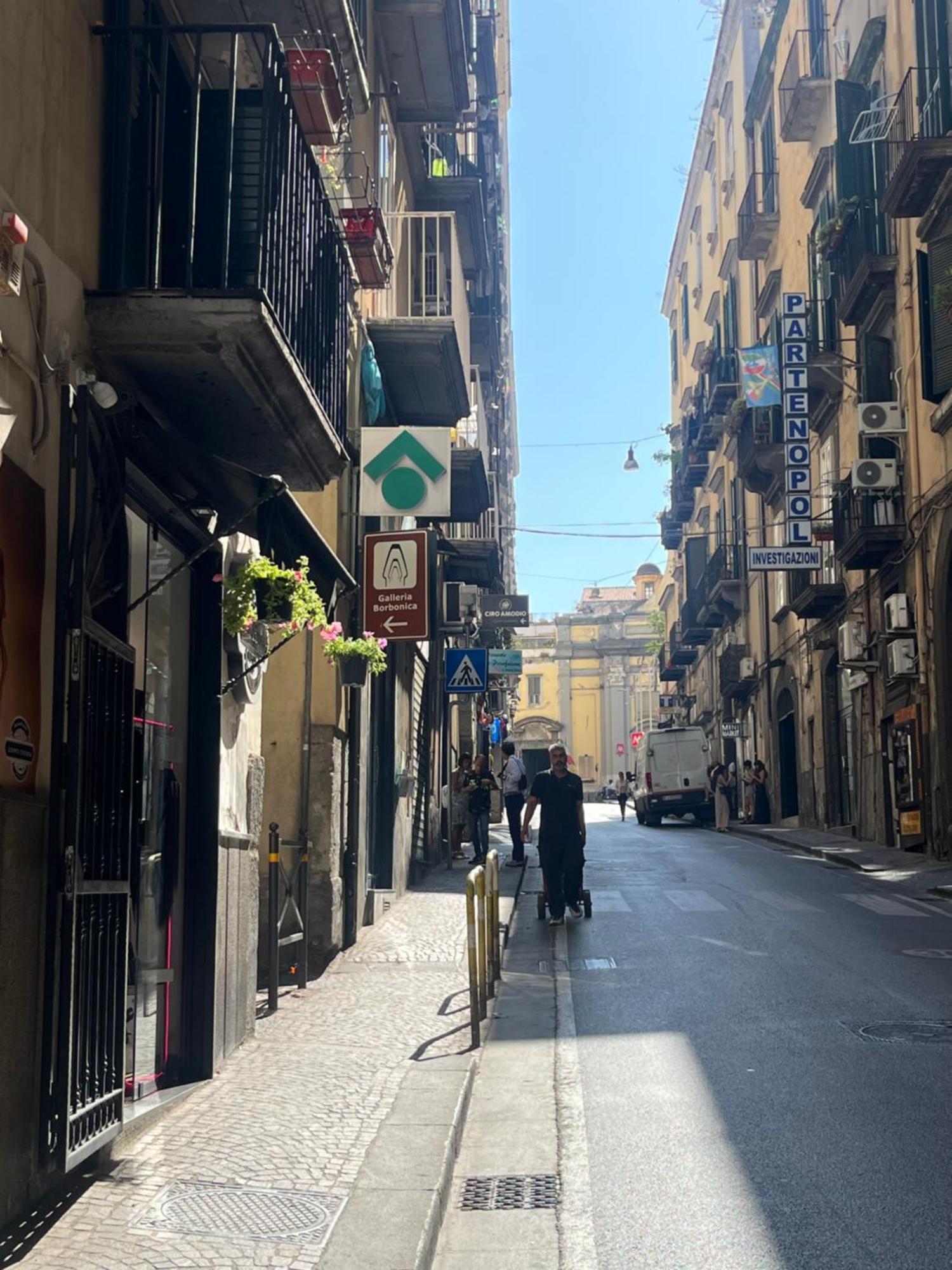 Casetta Piazza Plebiscito * Naples
