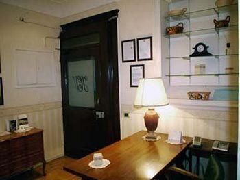 Dell'arte 2* Naples