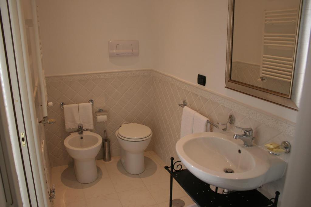 La Dimora Dei Baroni Bed & Breakfast Naples