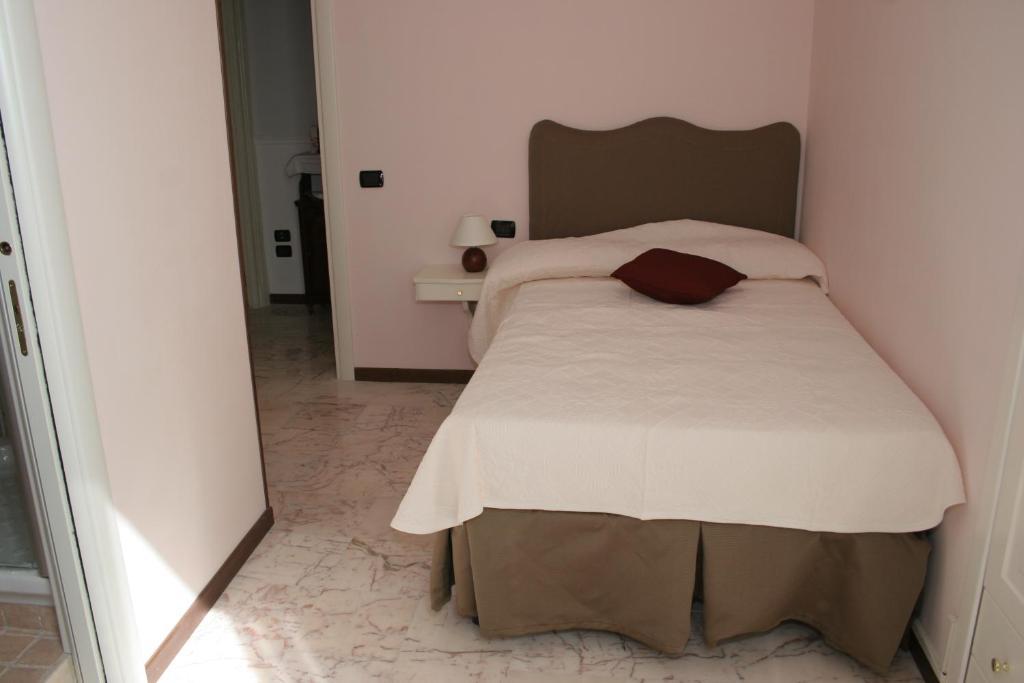 La Dimora Dei Baroni Bed & Breakfast