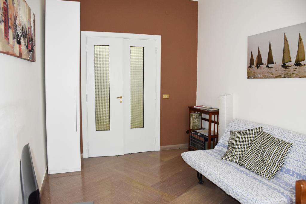 Domus Bracco Apartment Naples