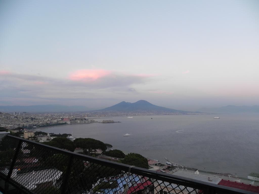 Dipintodiblu' Naples