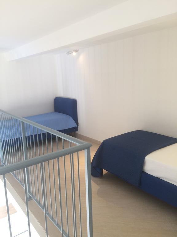 Bed & Breakfast Base Mergellina 3*