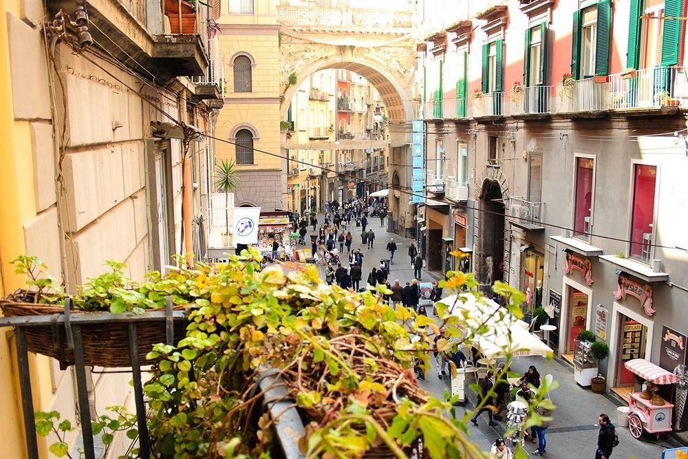 Plebiscito * Naples