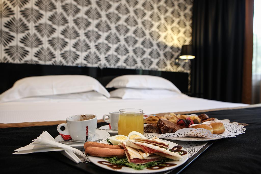 Hotel Western Jfk 4*