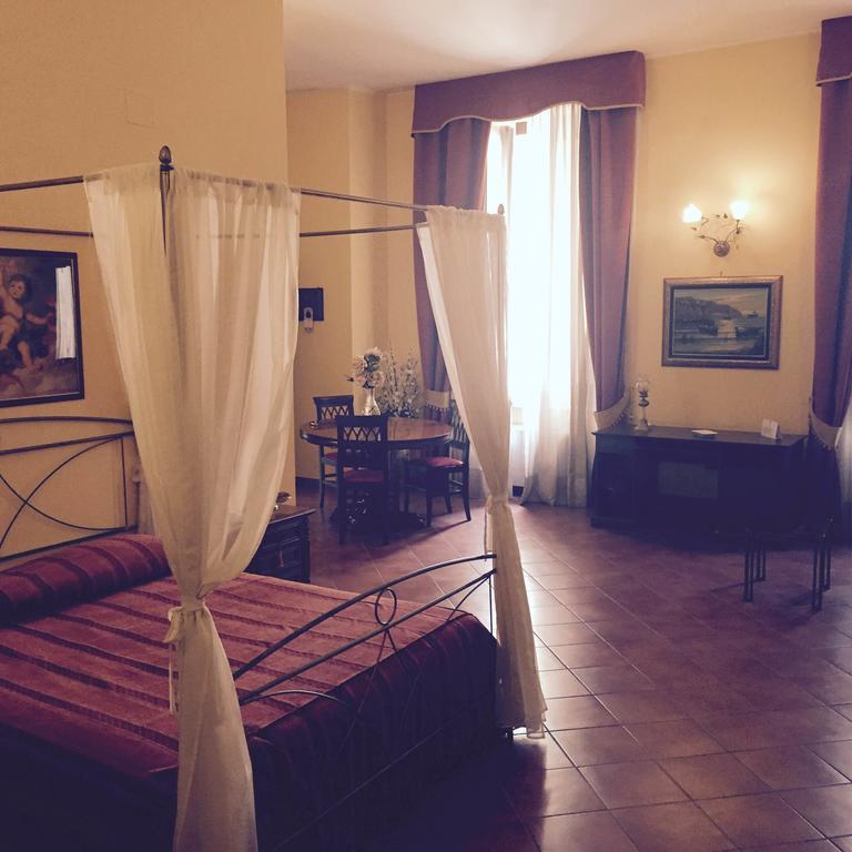 Grand Capodimonte Hotel Naples