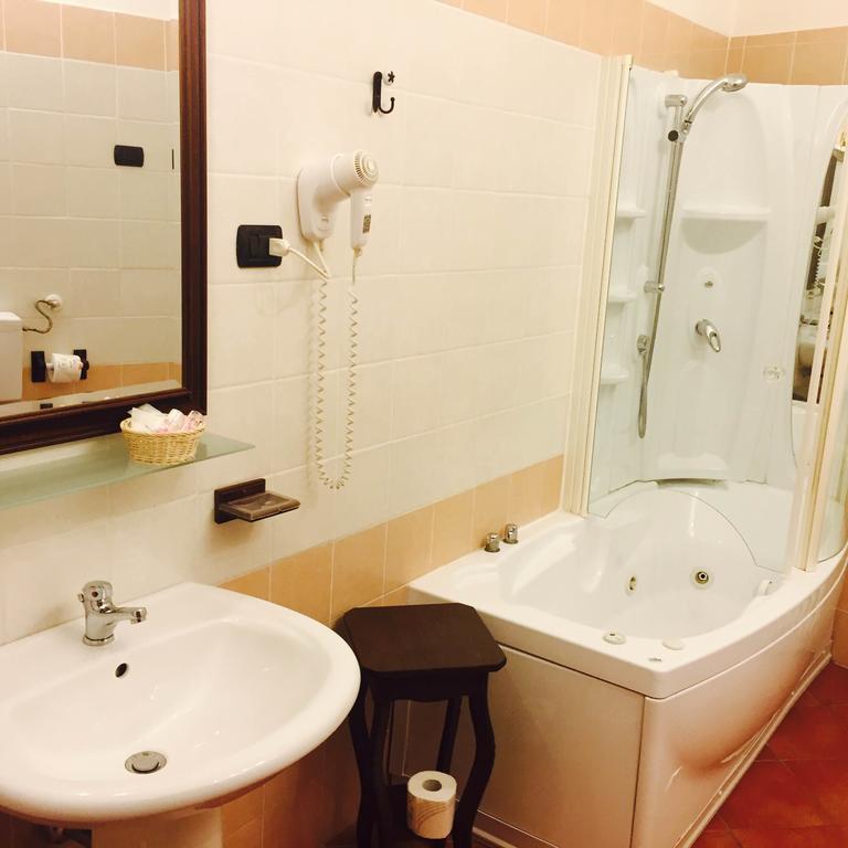 Grand Capodimonte Hotel 4*