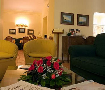 Hotel Chiaja De Charme 3*