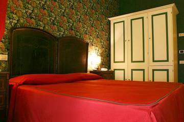 Chiaja De Charme 3* Naples