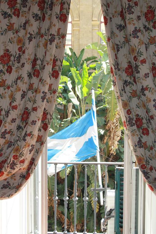 Dell'arte Guest house 2*