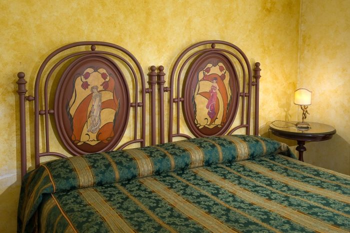 Hotel Chiaja De Charme Naples