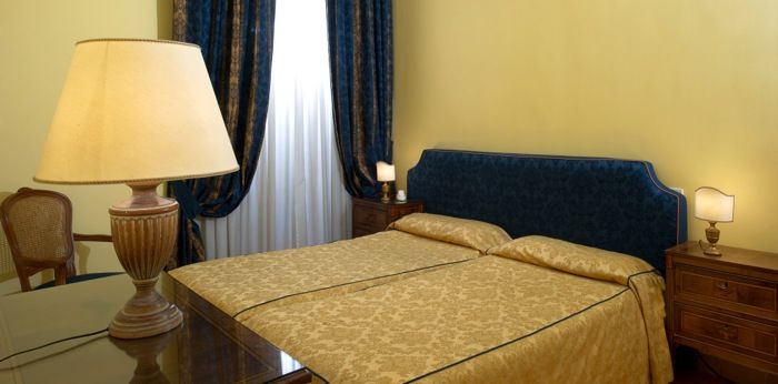 Chiaja De Charme Hotel 3*
