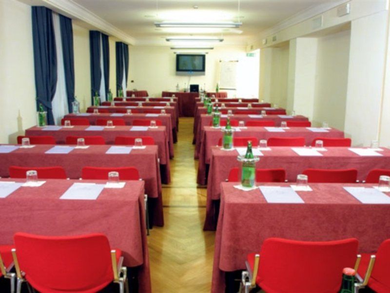 Renaissance Mediterraneo 4* Naples