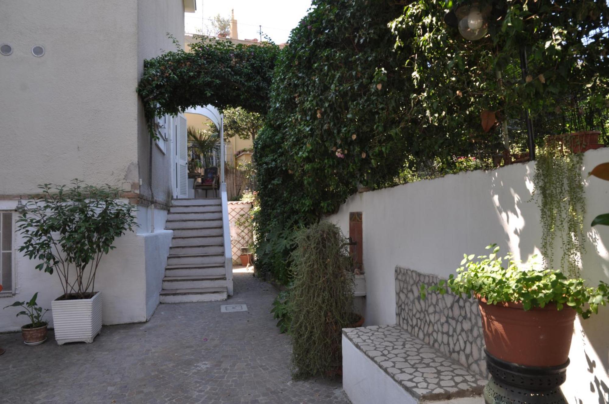 Residenza Le Rose D'arte Apartment Naples