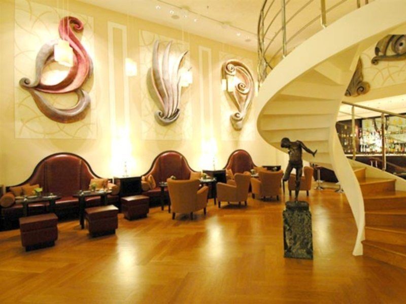 Renaissance Mediterraneo Hotel Naples