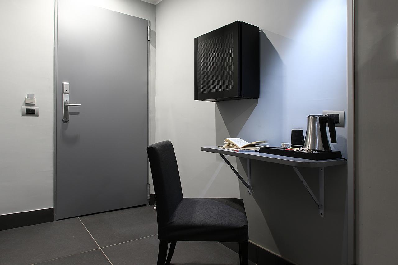 Western Jfk 4* Naples