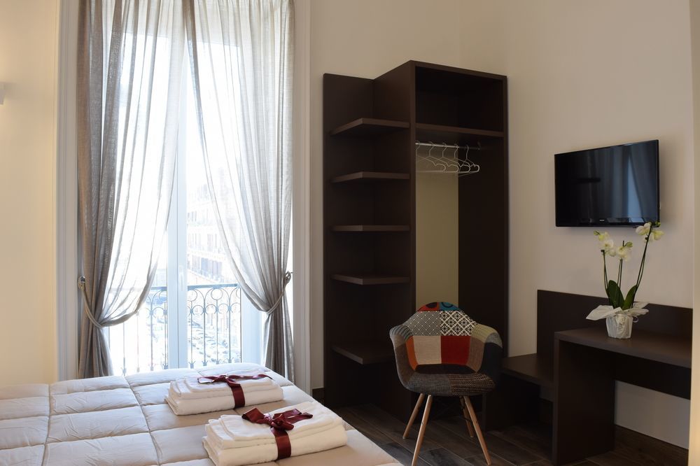 Guest house Fourooms Museo Filangieri By Dimorra