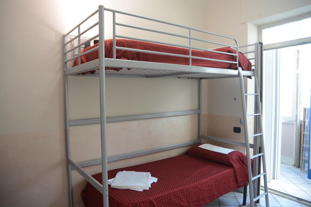 Bella Hostel *