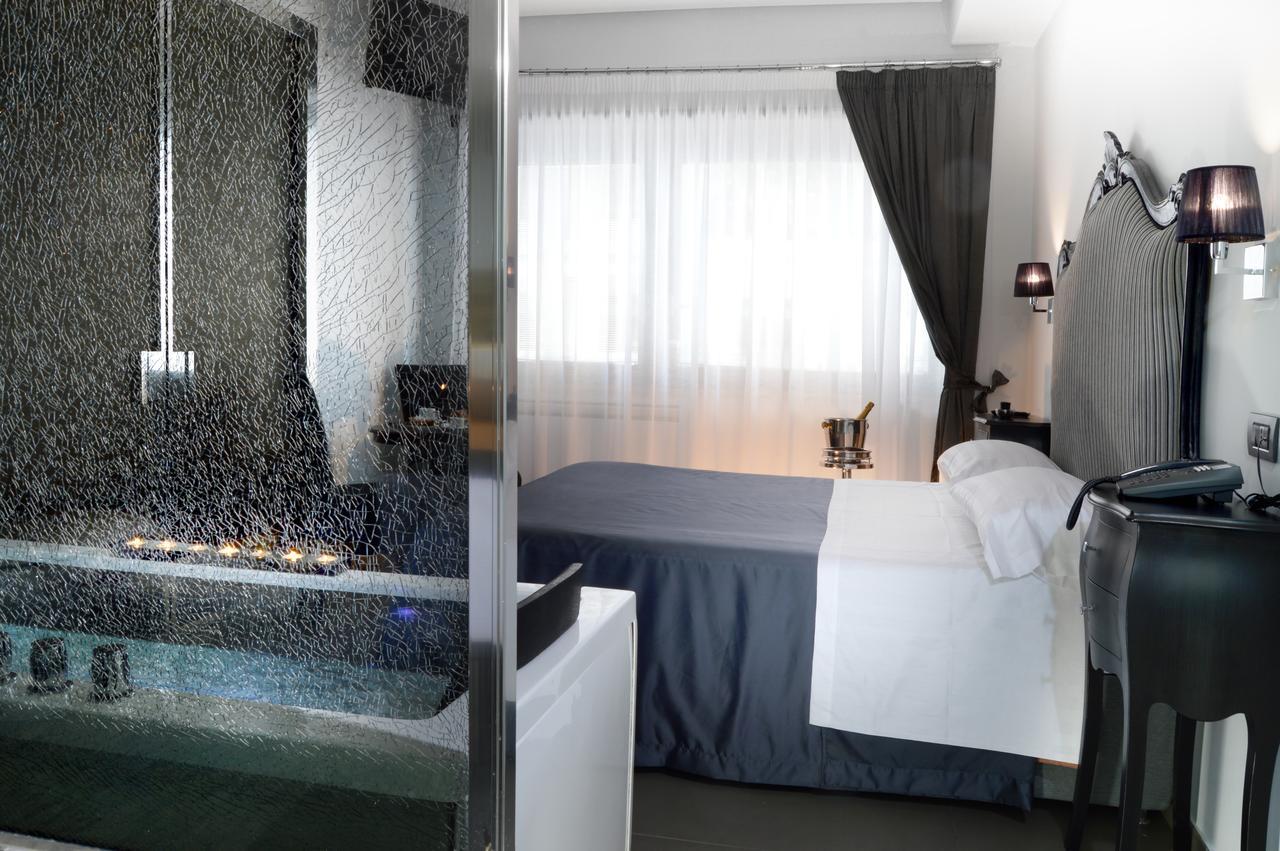 Barbarella Hotel 3*