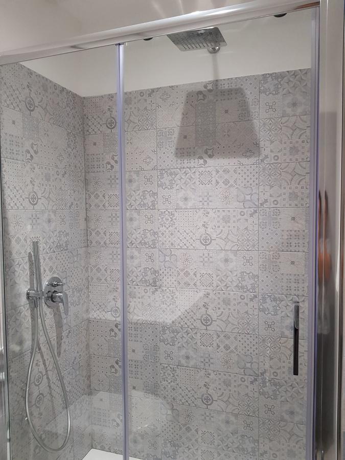2b Fifteen Floor Bed & Breakfast Naples
