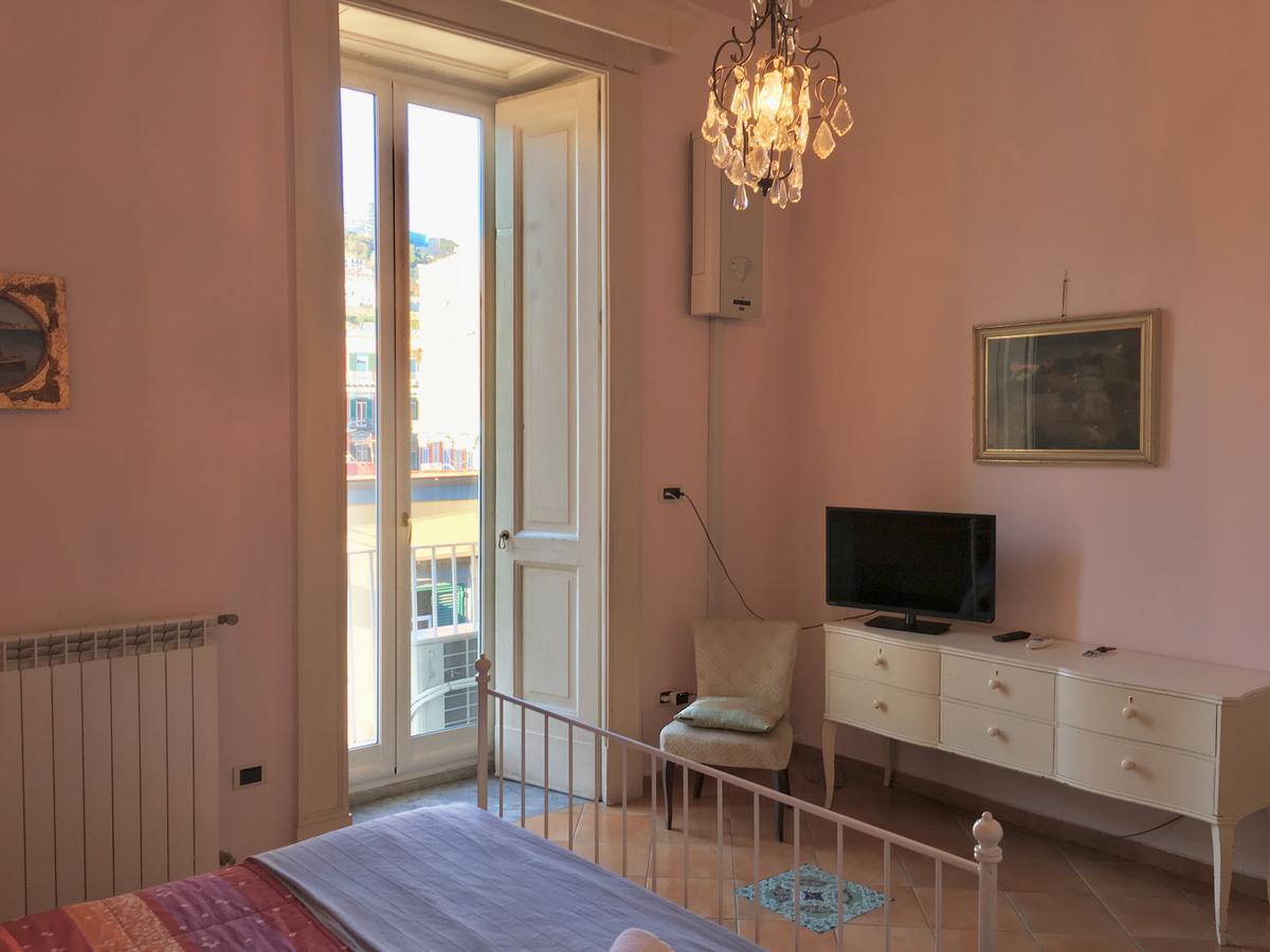 Bed & Breakfast Residenza Centro Naples