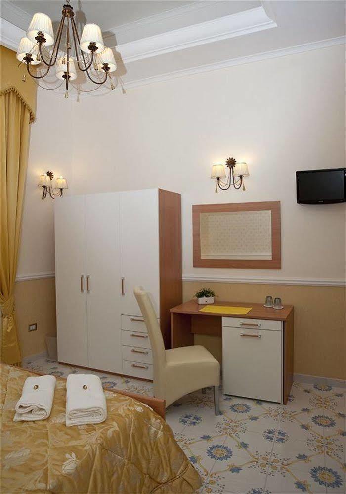 Olimpo Degli Dei Bed & Breakfast Naples