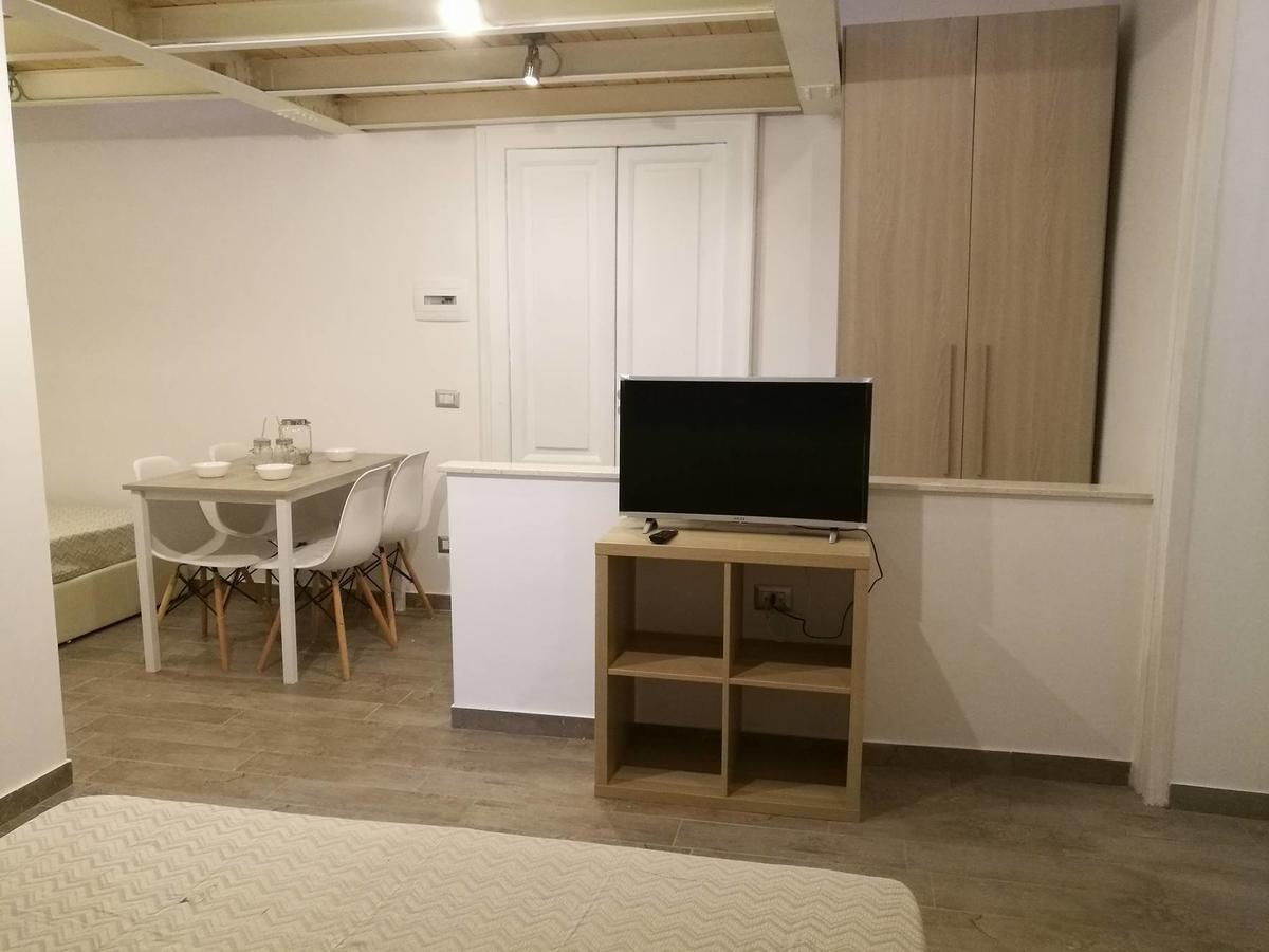 Bed & Breakfast Emyjo Naples
