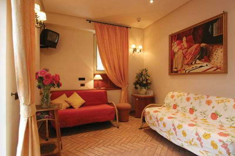 Ares Hotel