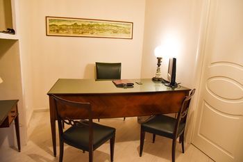 Domus Borbonica 3*