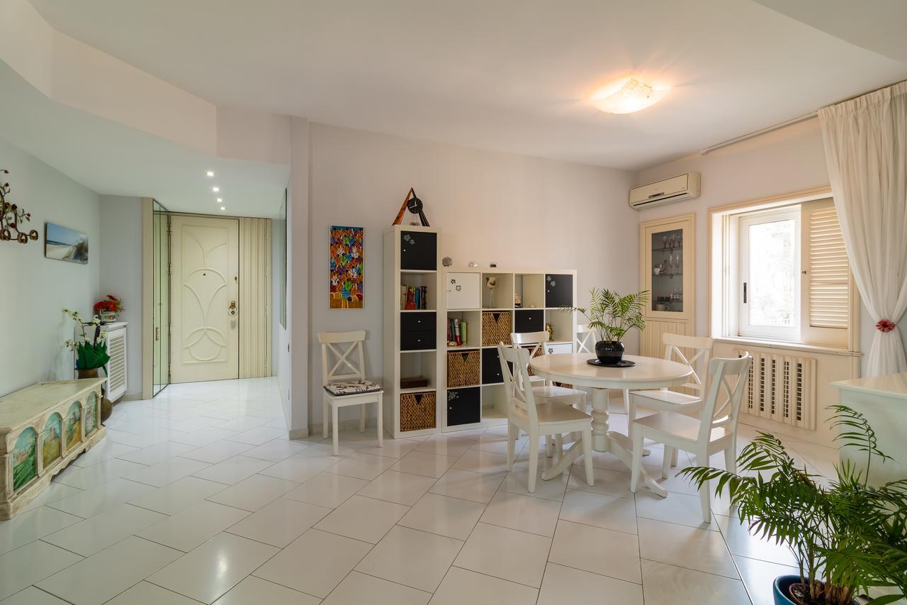 B. Caracciolo Ii - Bh 91 Apartment *