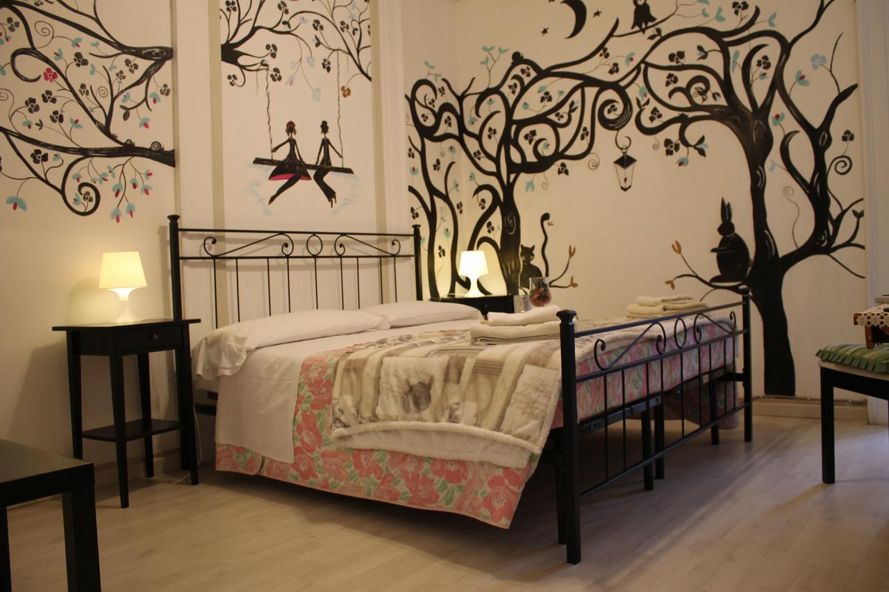 Al 68 Di Piazza Cavour Bed & Breakfast Naples