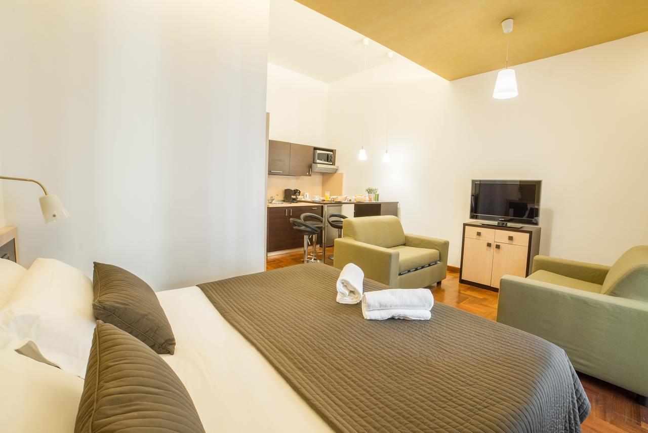 Chiaia 32 Guest house 3*
