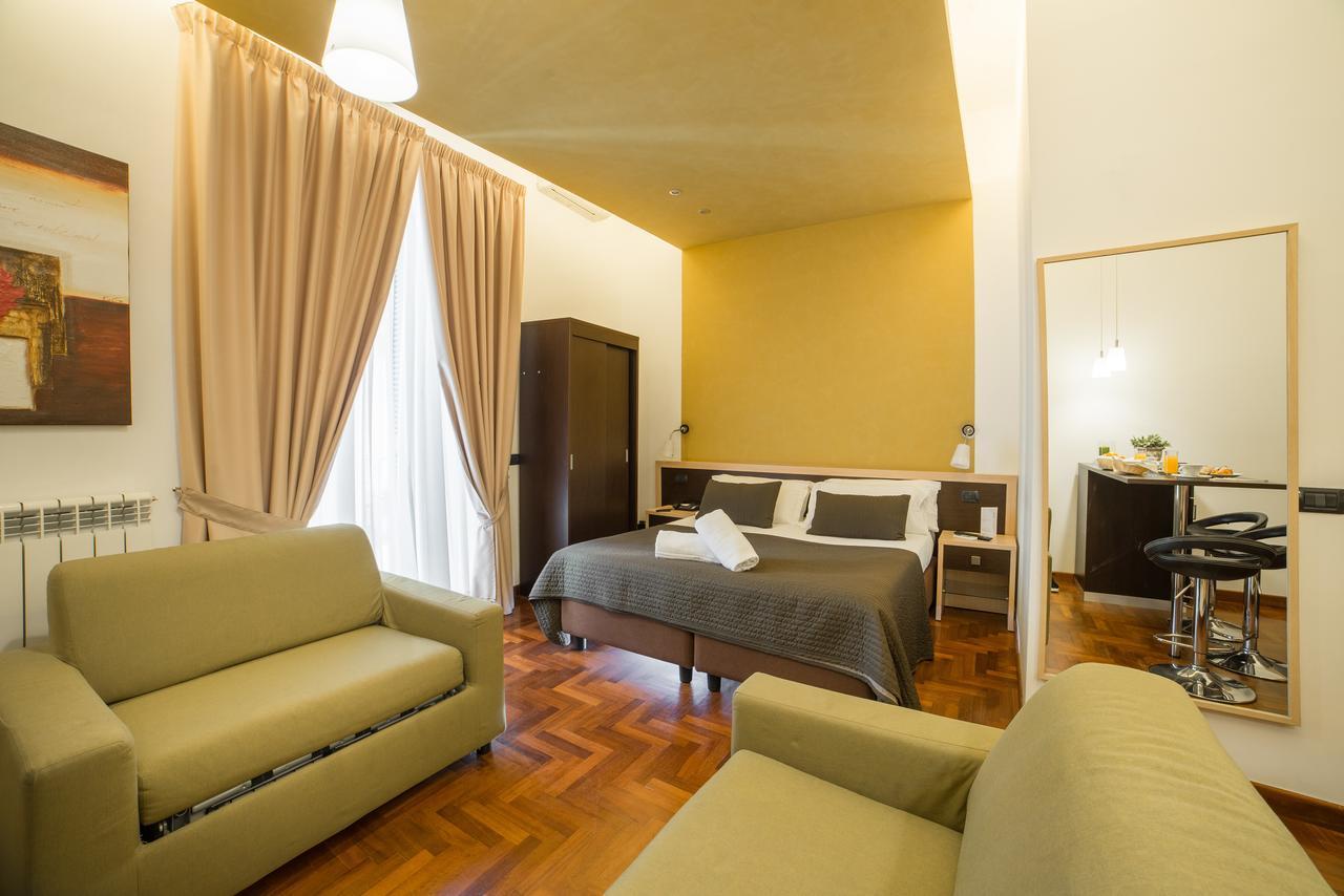 Chiaia 32 Guest house 3*